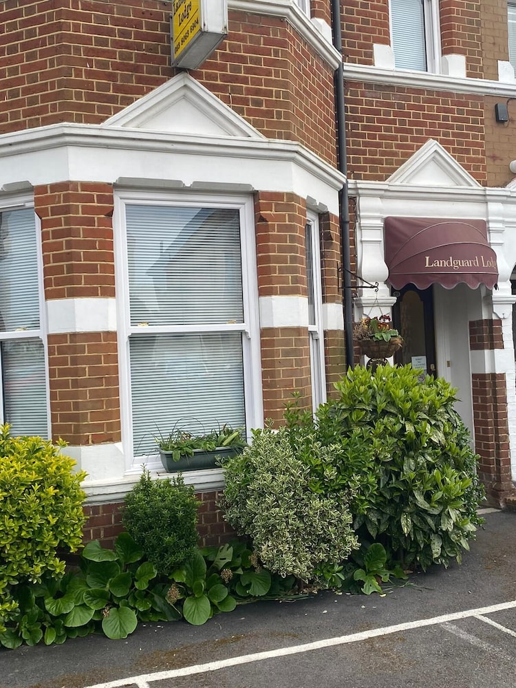 Landguard Lodge 2/32