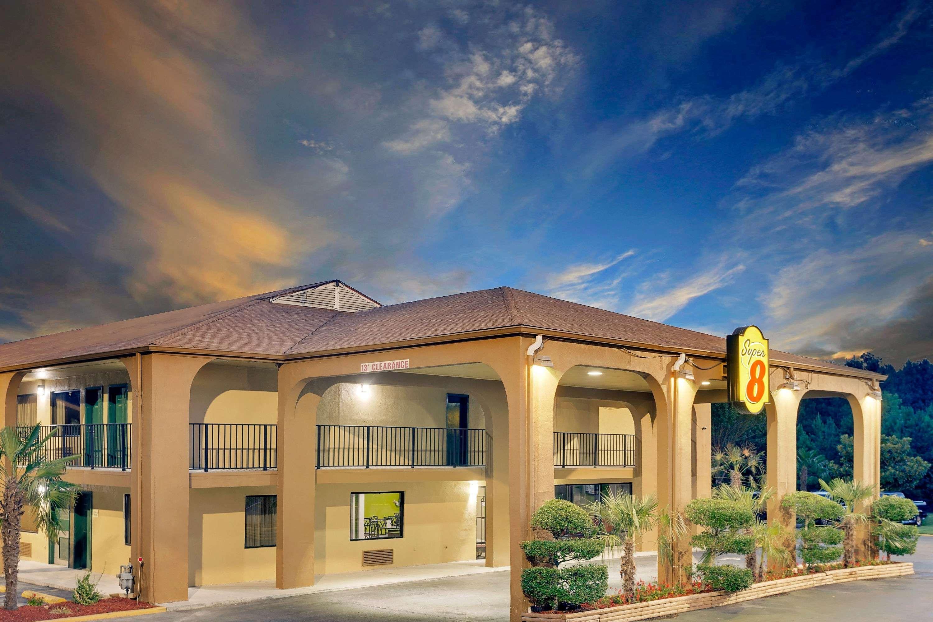 Super 8 by Wyndham Cartersville 1/15