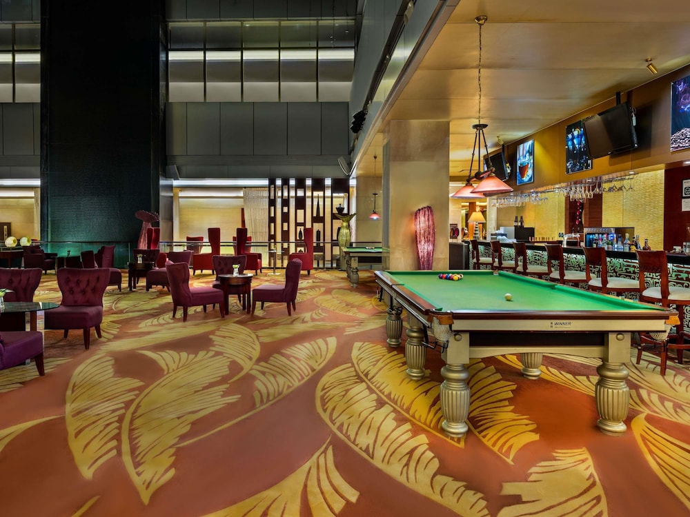 Pullman Guangzhou Baiyun Airport Hotel 68/77