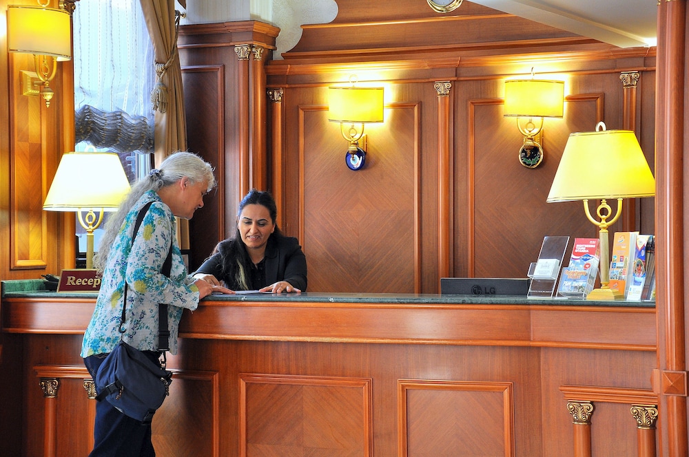 Lobby at Hotel Centrum Istanbul, ISTANBUL