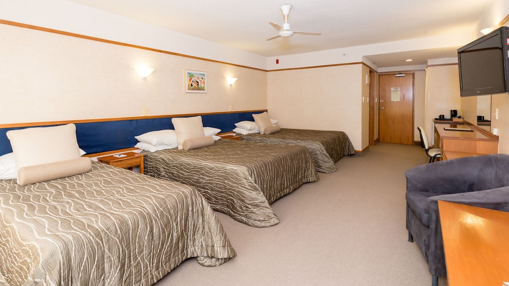 Distinction Hamilton Hotel Conference Centre 14/50