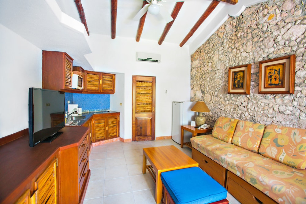 Casa Del Mar Cozumel Hotel And Dive Resort 56/75