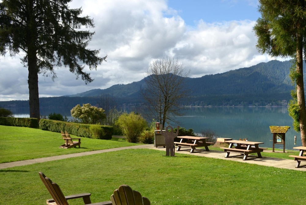 Lake Quinault Lodge 42/50