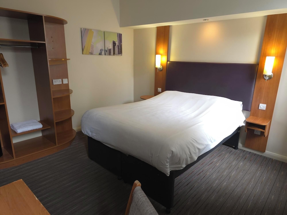 Premier Inn Bournemouth East Lynton Crt 29/54