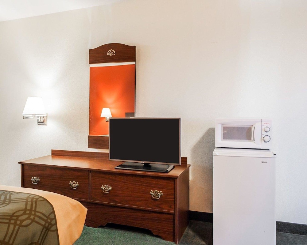 Econo Lodge Jefferson City 40/41