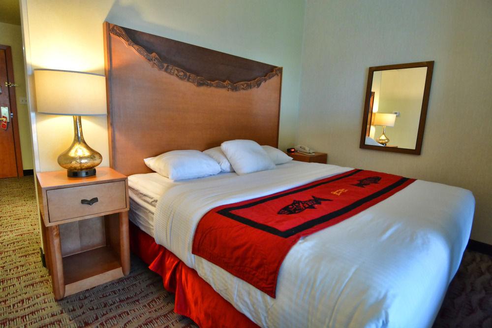 Quinault Beach Resort and Casino 7/67