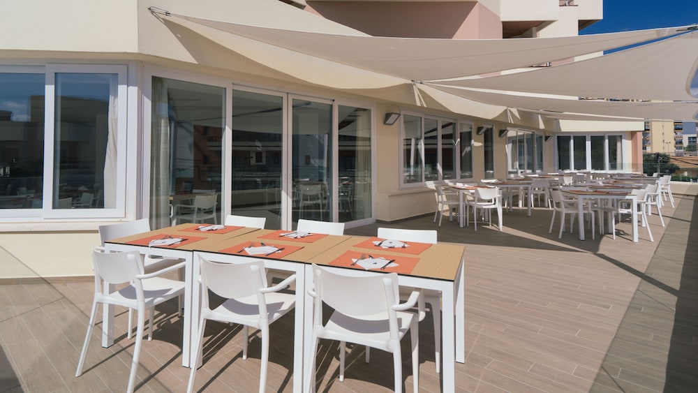 THB Maria Isabel - Adults Only 53/61