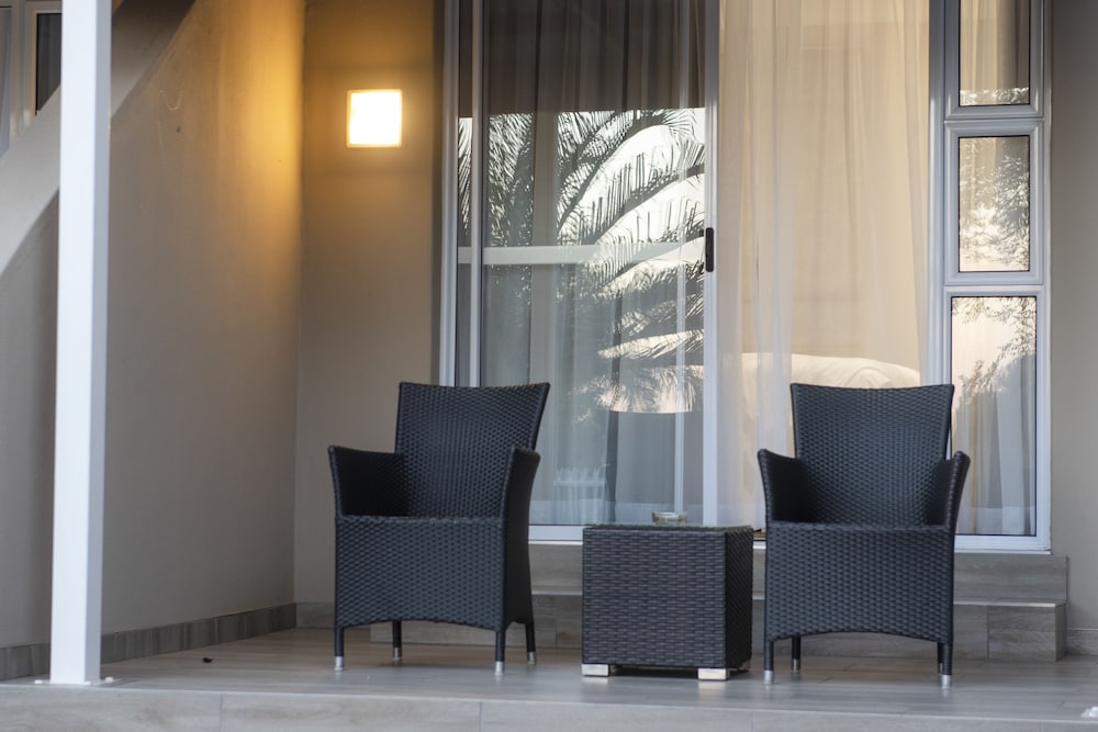 Palm Park Hotel 23/32