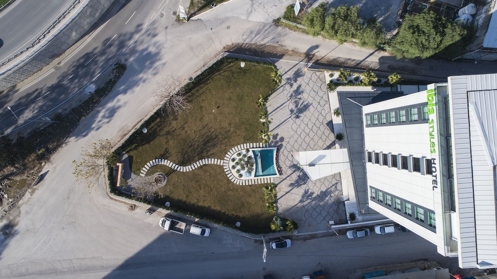 Ibis Styles Izmir Bornova 35/37