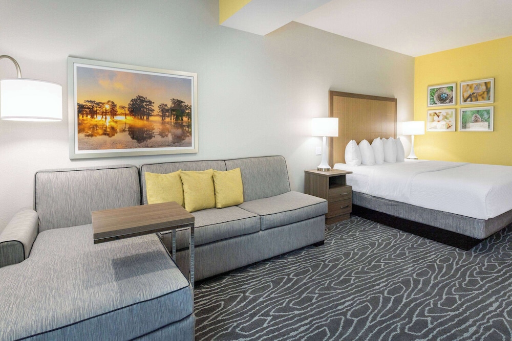 La Quinta Inn and Suites by Wyndham Valdosta 18/35