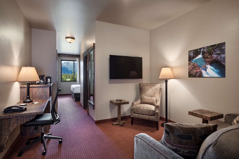 Glacier International Lodge 28/48