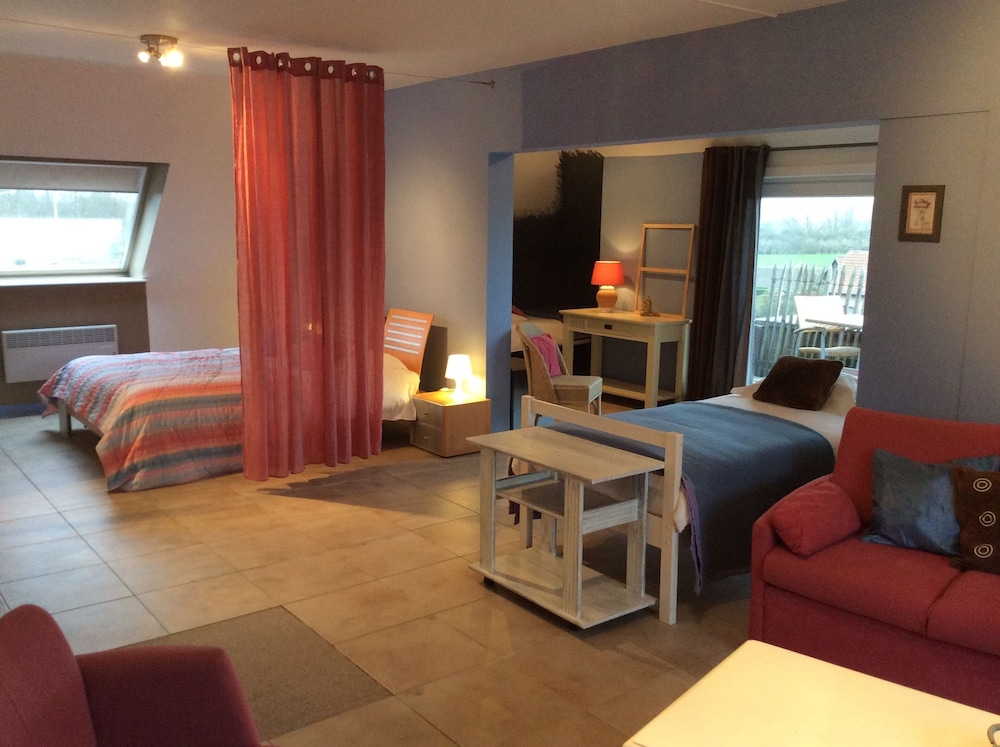 Hotel Butler 18/50
