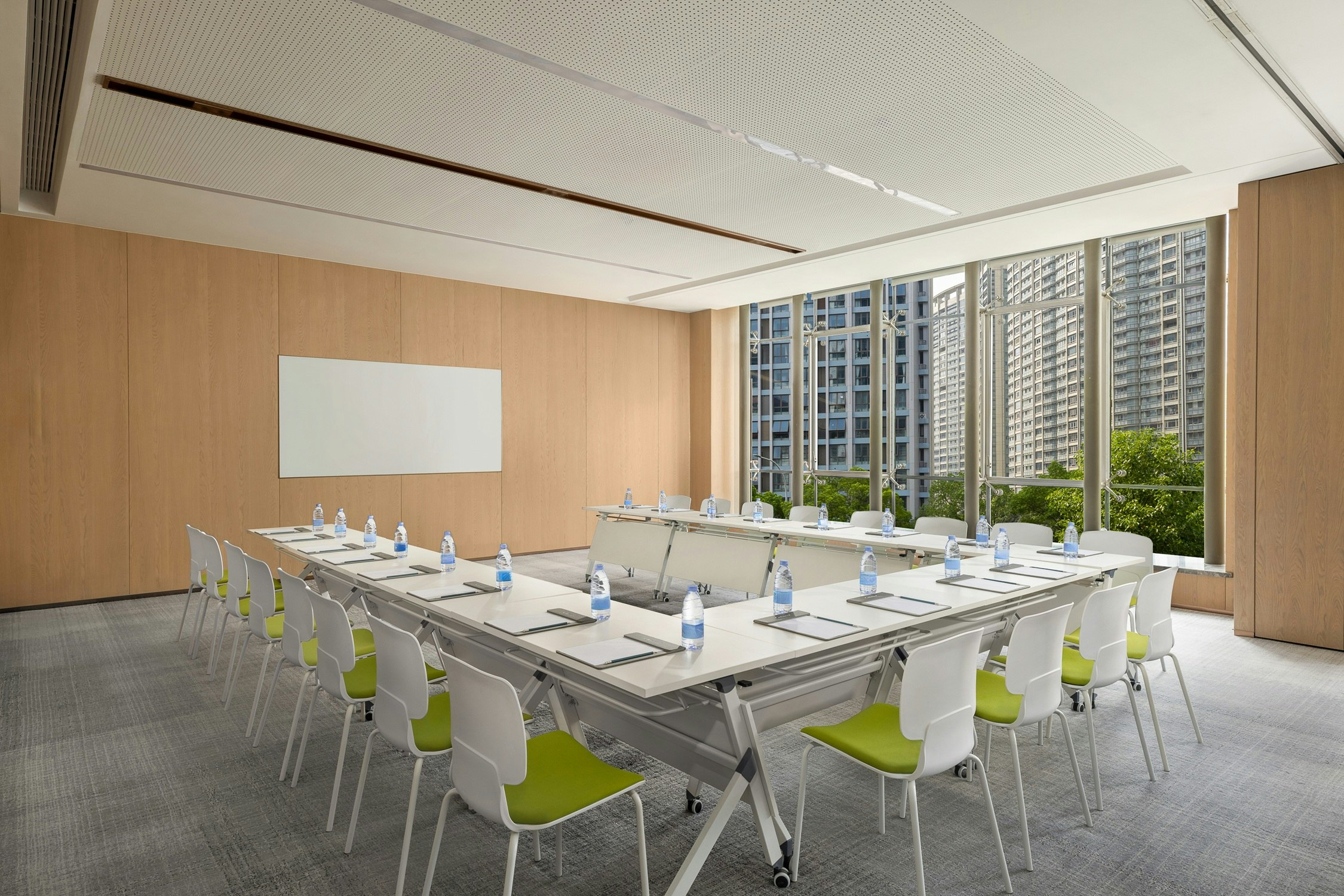 Oakwood Central Wuxi 44/50