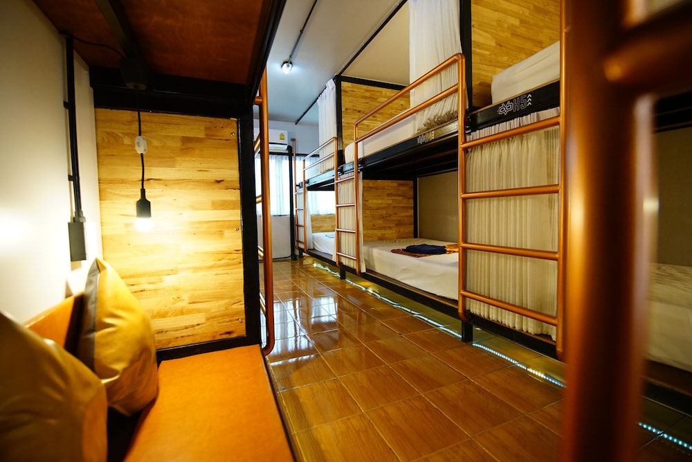 Sleep Owl Hostel 23/37
