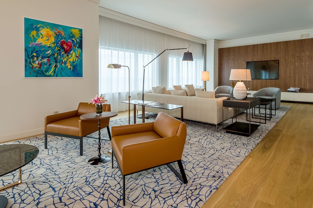 Hyatt Regency Trinidad 50/82