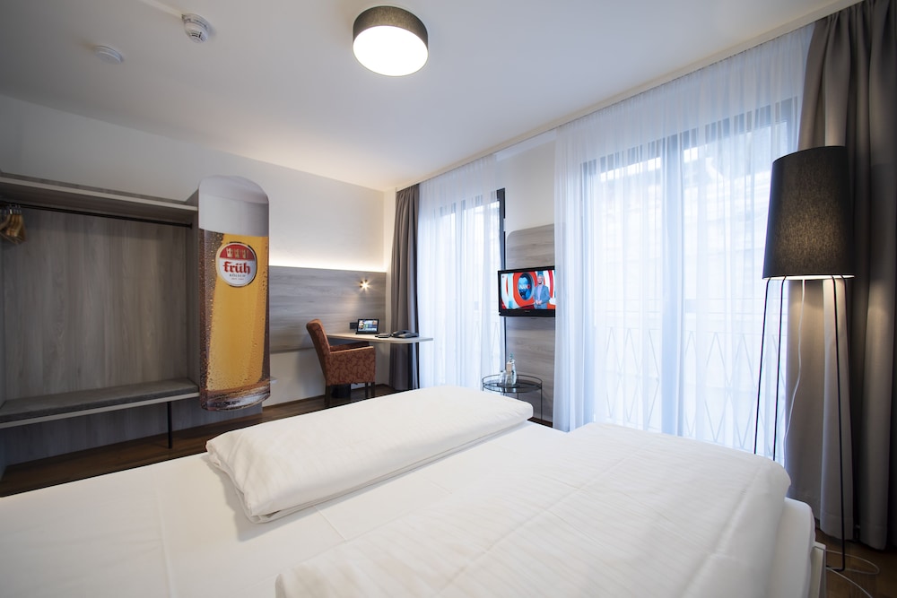 DOMBLICK, DELUXE, DOUBLE BED
