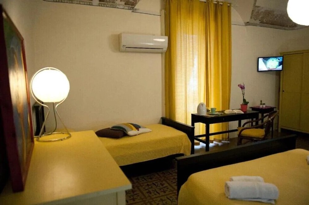 Ivana B&amp;B 64/76