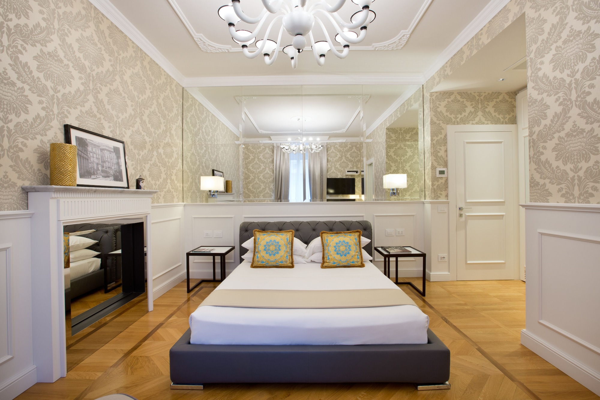 SUPERIOR, DOUBLE BED