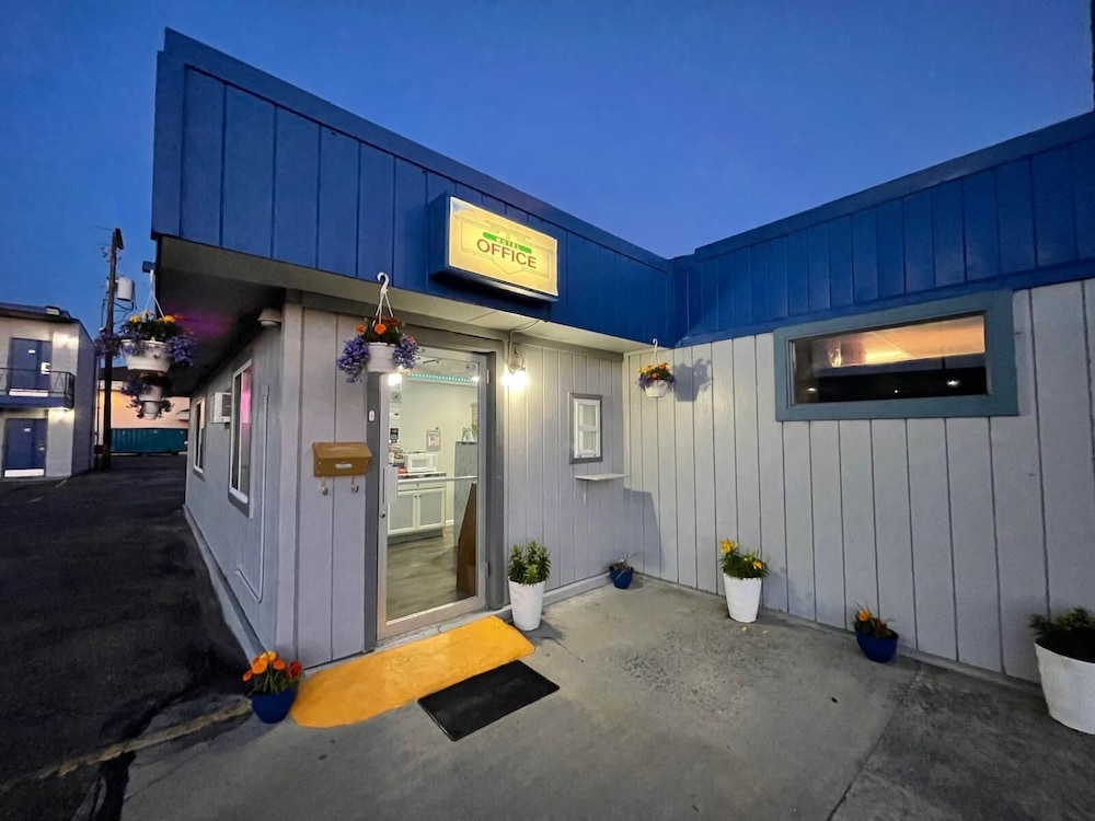 Capital O Budget Inn Ontario I-84 44/52