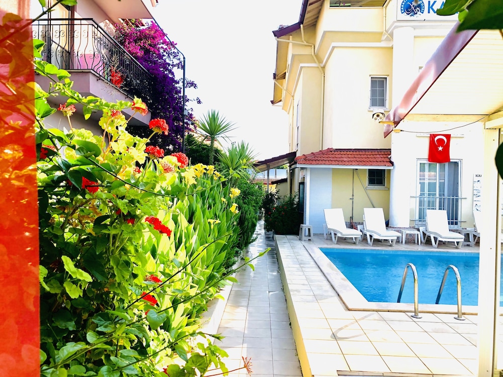 Karaca Apart 39/50