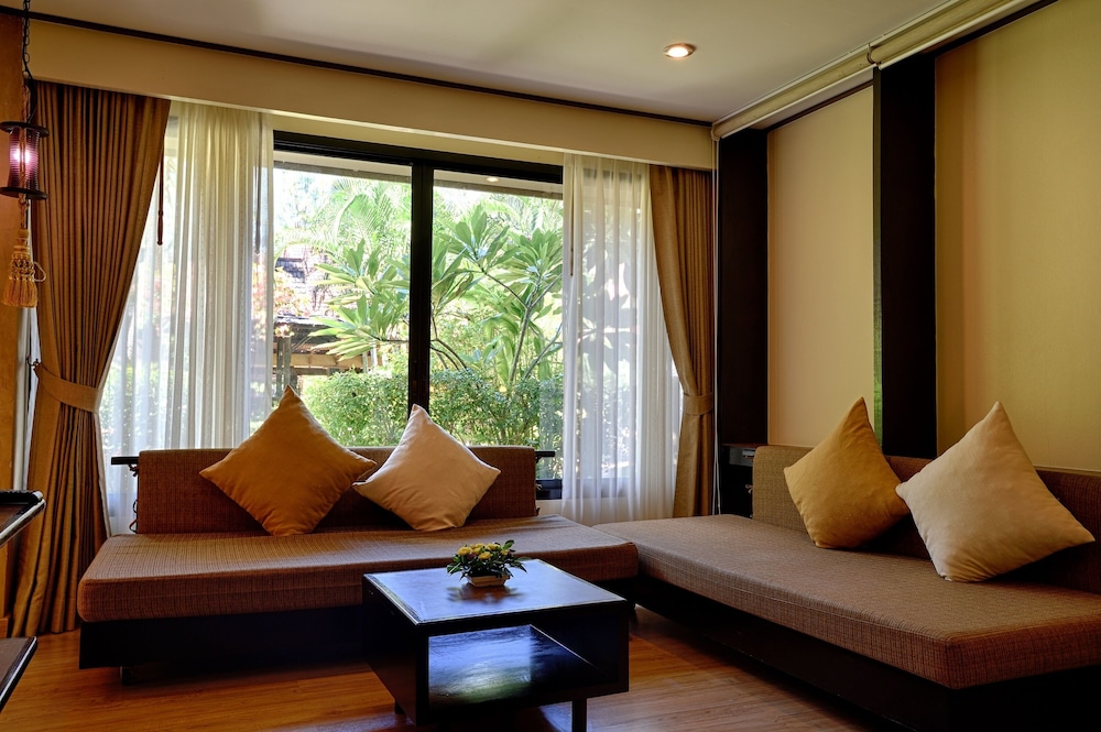 Phuket Island View Resort 54/76
