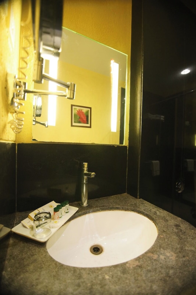 Hotel The Golden Oak 35/36