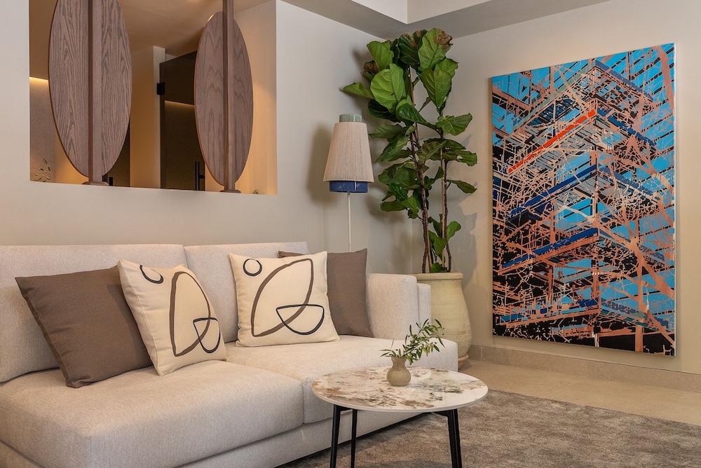 Host Villas & Suites 37/50