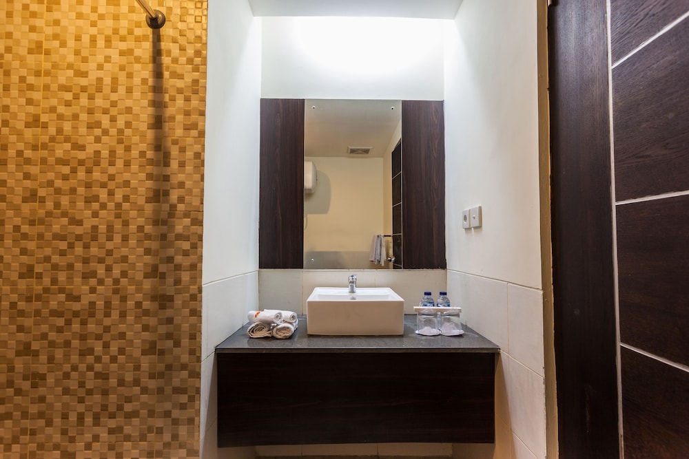 MAHATMA RESIDENCE 36/36