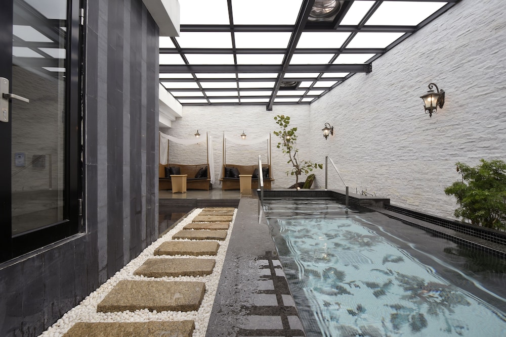 Uher Luxury Resort Hotel 21/50