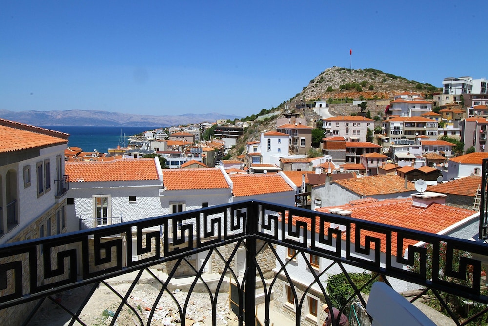 Cesme Kale Tas Apart 8/32