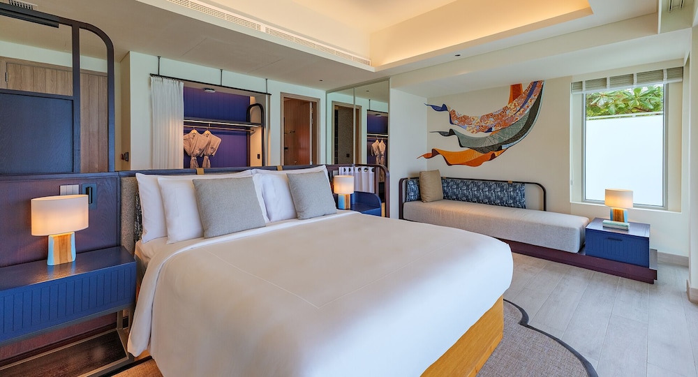 Avani+ Fares Maldives Resort 98/164