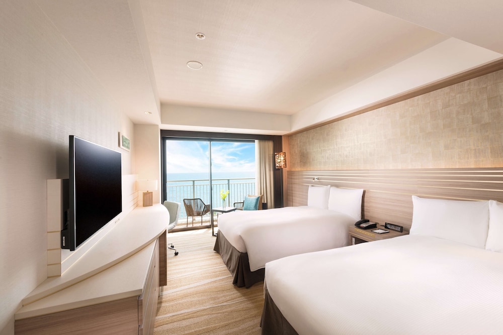 GUEST ROOM, TWIN BEDS, OCEAN VIEW, BALCONY