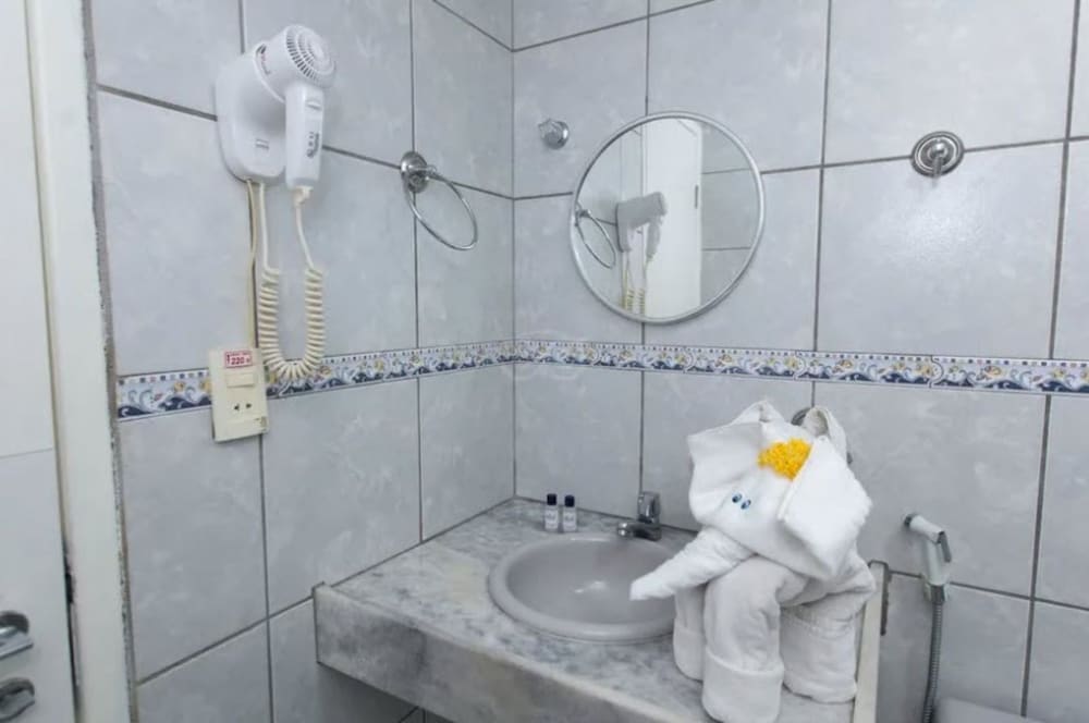Hotel Enseada Dos Corais 57/60