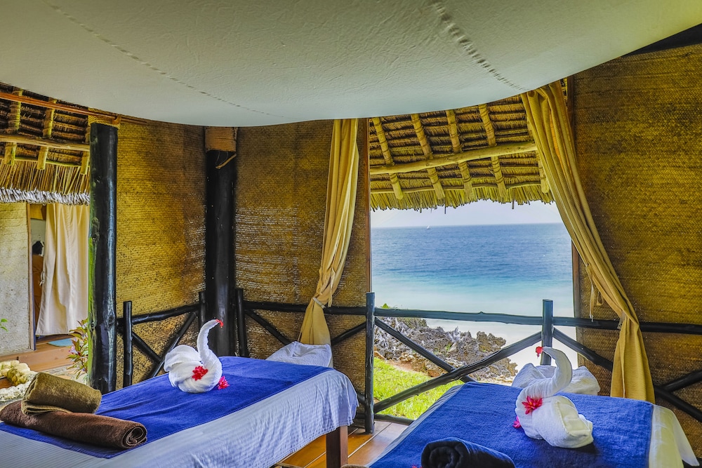 Royal Zanzibar Beach Resort 16/50