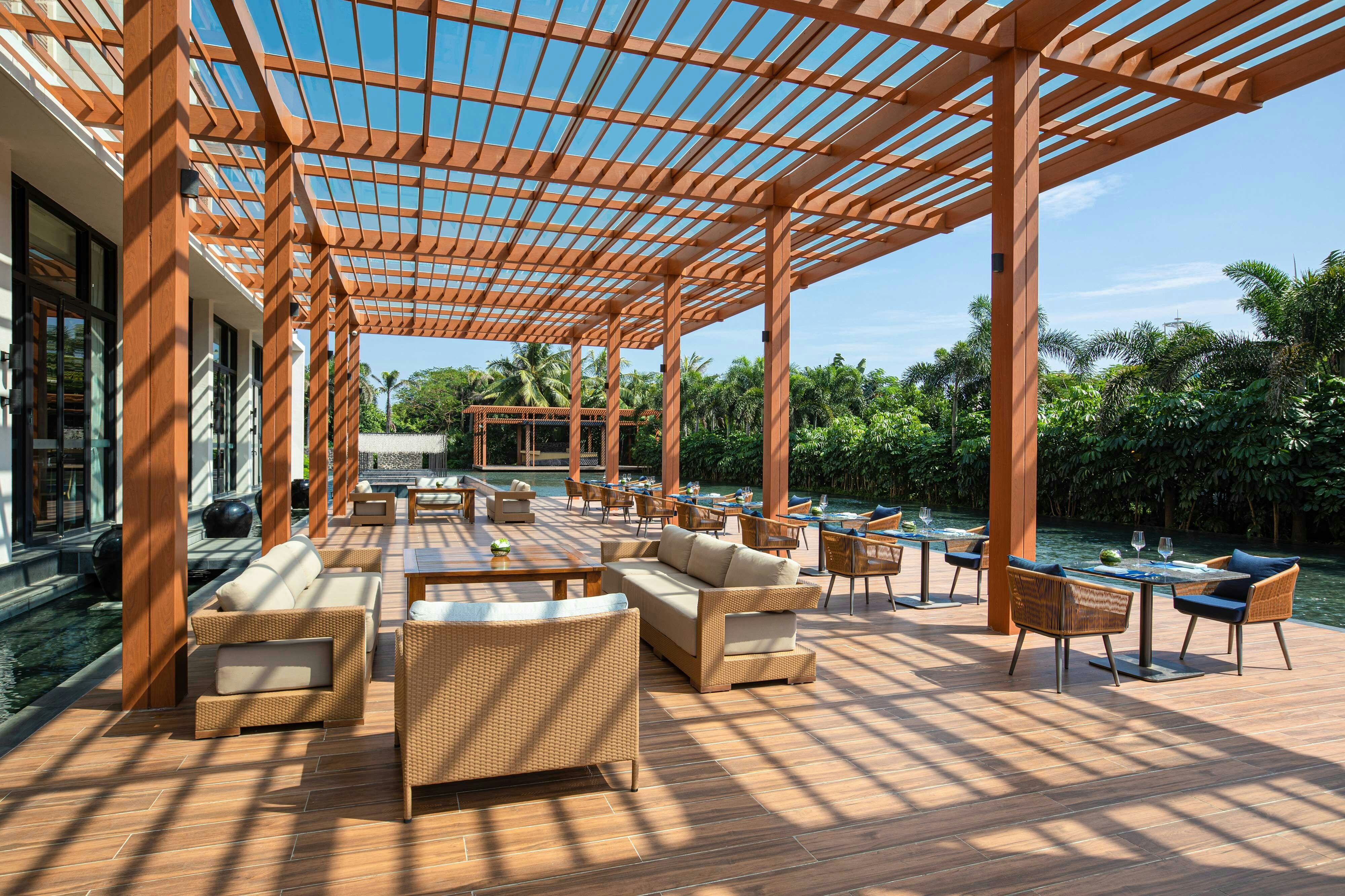 Four Points by Sheraton Wuchuan, Loong Bay 8/25