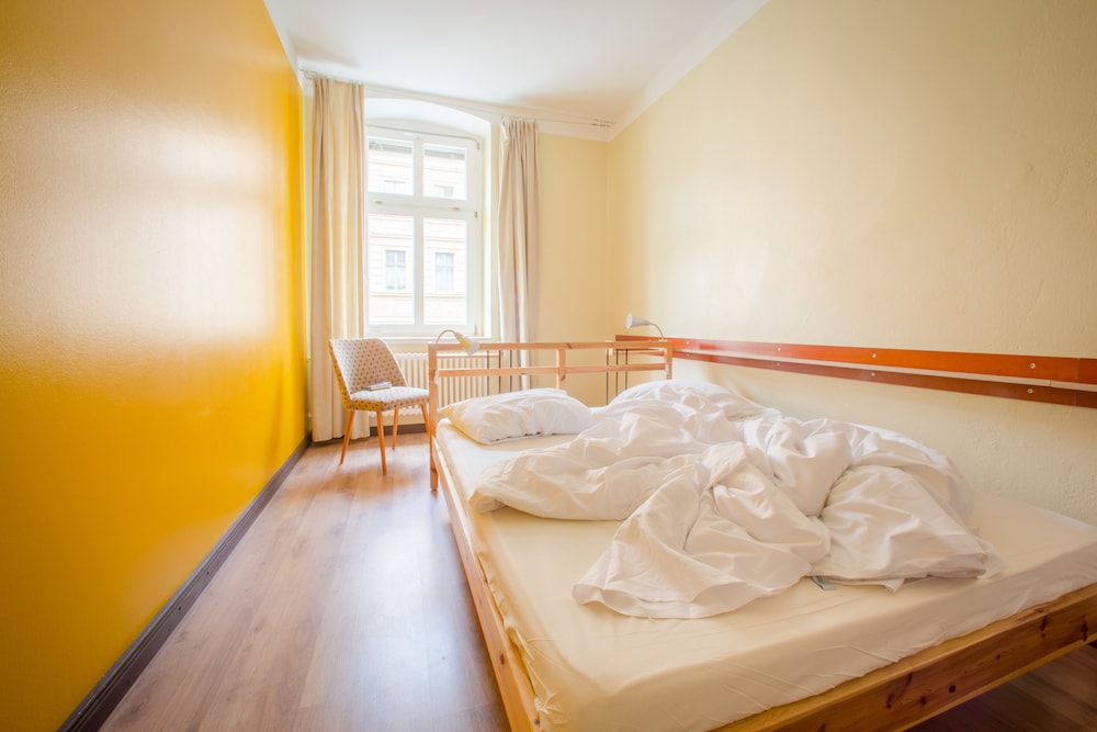Eastseven Berlin Hostel 35/53