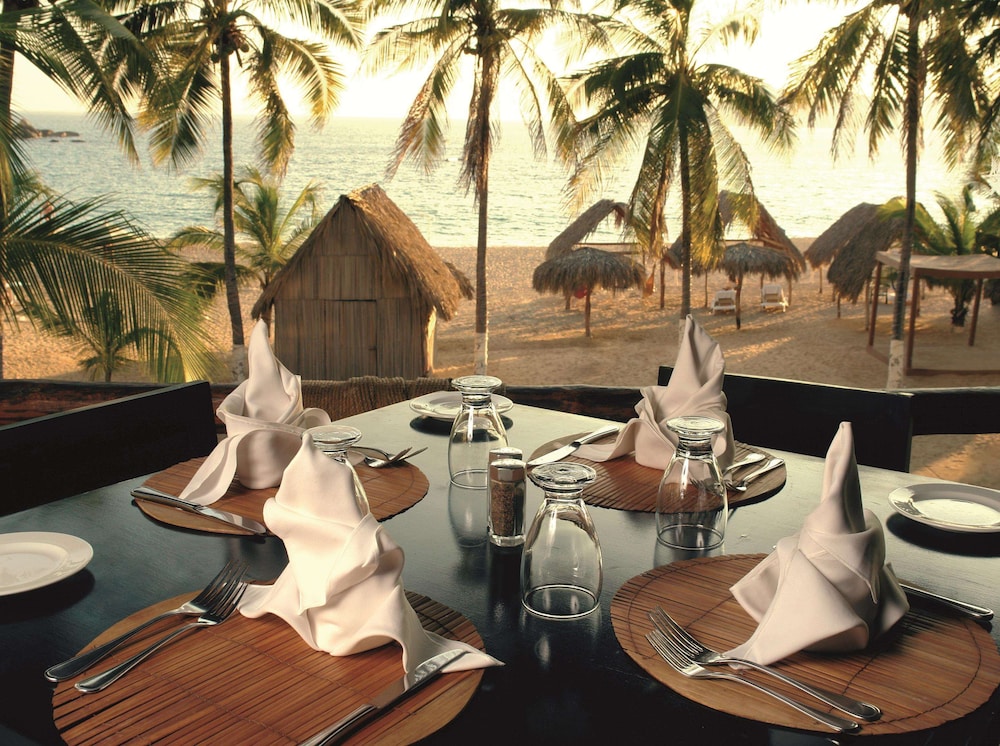 Emporio Acapulco 50/66