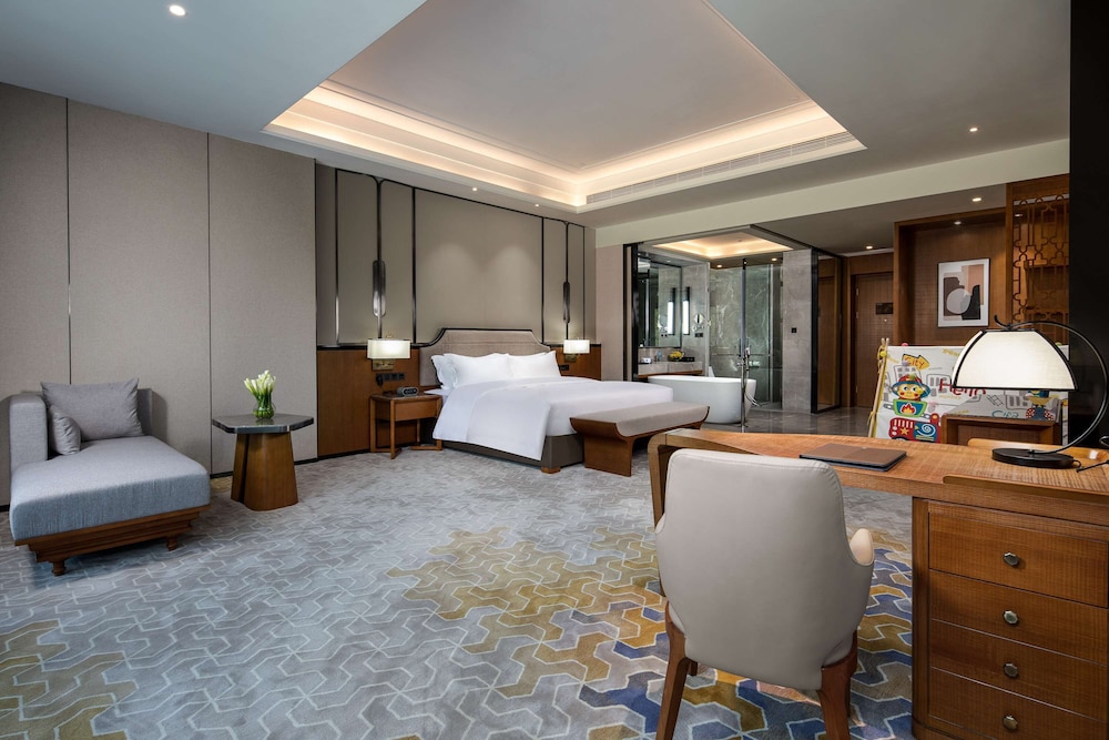 Wyndham Xinyi Lotus Lake 16/49