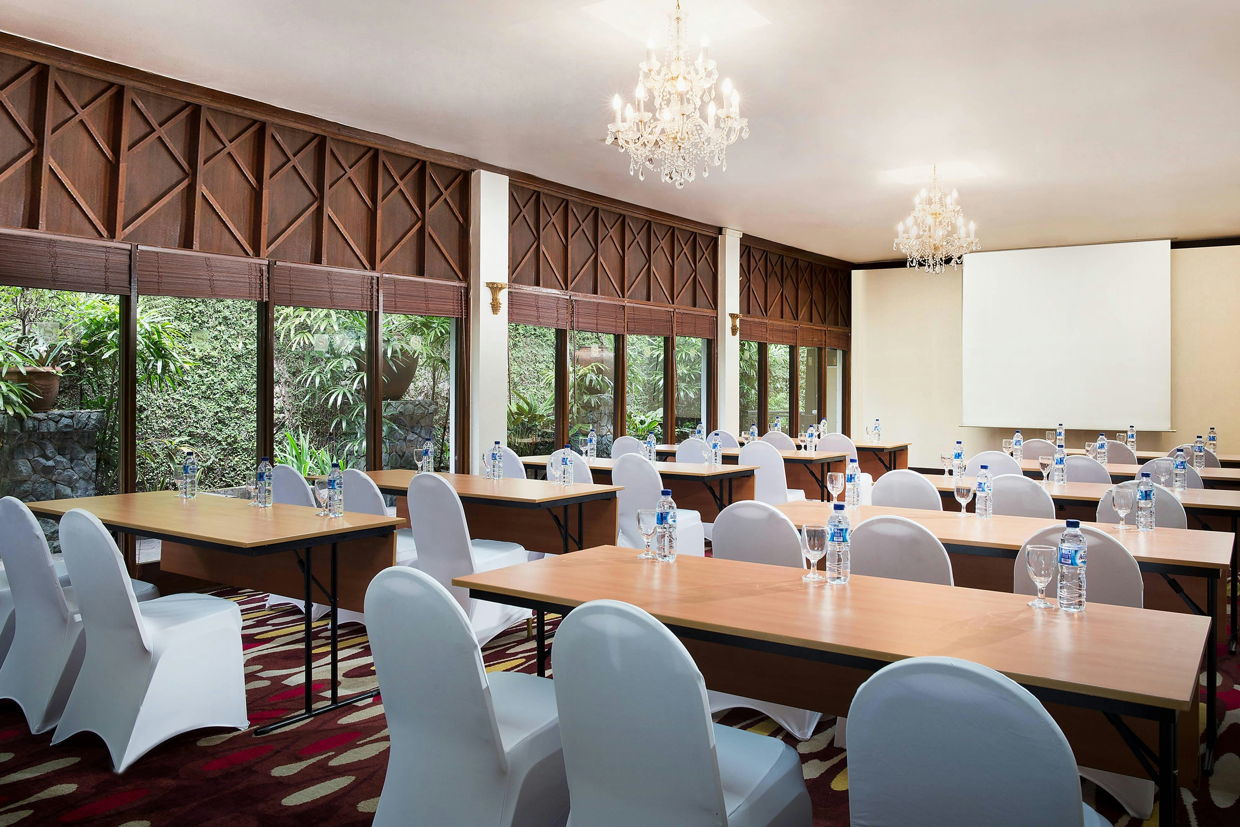 SHERATON SENGGIGI BEACH RESORT 51/75