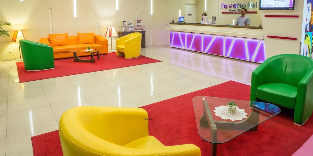 Lobby at favehotel Braga, BANDUNG