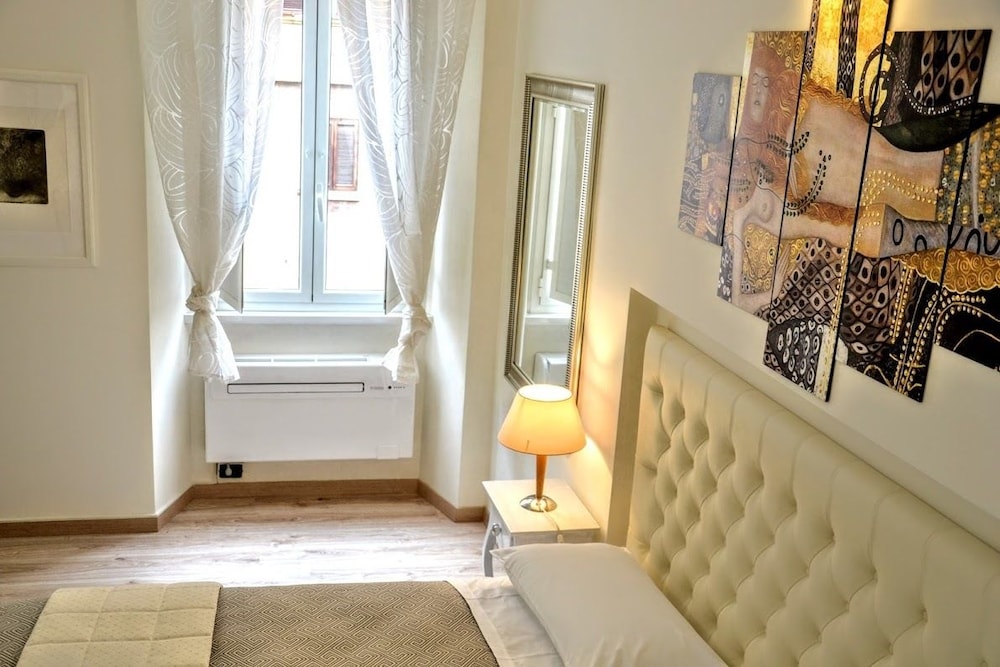 Colosseum Bed & Breakfast 50/62