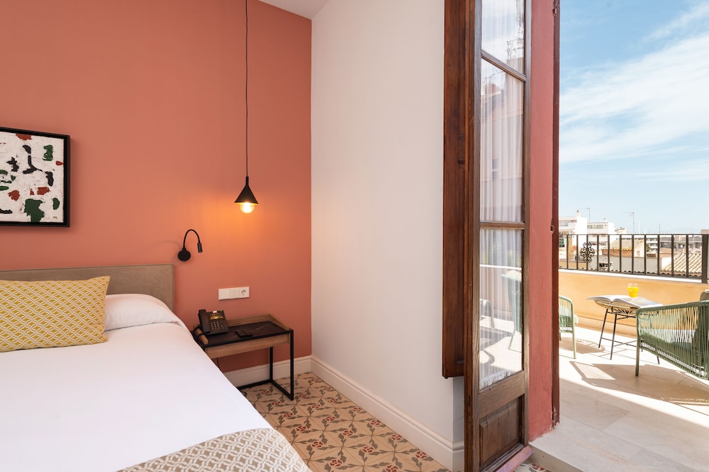 غرفة حصرية بسريرين منفصلين بشرفة، Hotel Can Quetglas 8/10