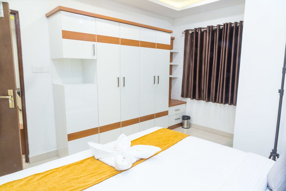 The Porch Inn Hotel & Service Apartments 17/50