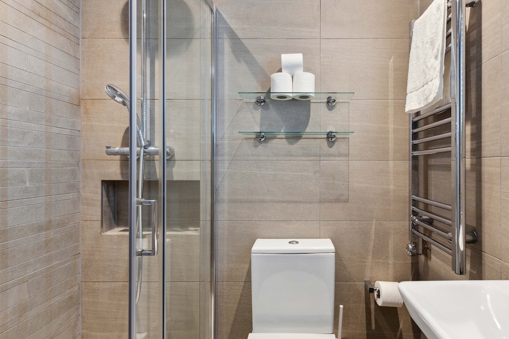 Valet Apartments Golden Square 16/22