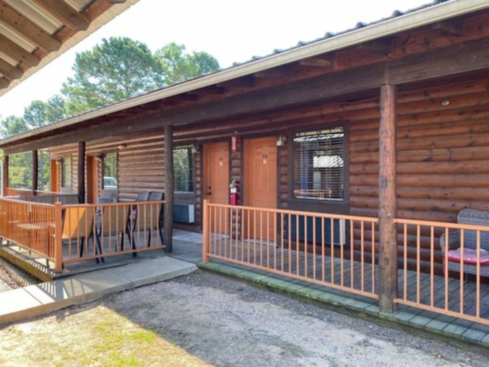 Hochatown Country Lodge 2/49