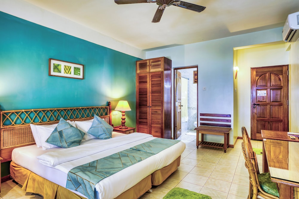 Fihalhohi Maldives 9/61