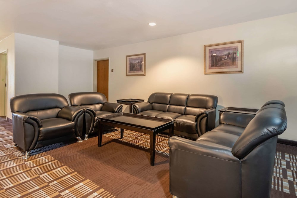Quality Inn And Suites Limon 28/39