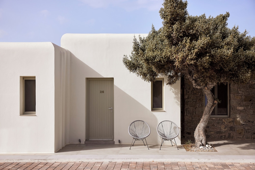 Milos Achivadolimni Hotel Bungalows And Camping Caravan Park 2/50