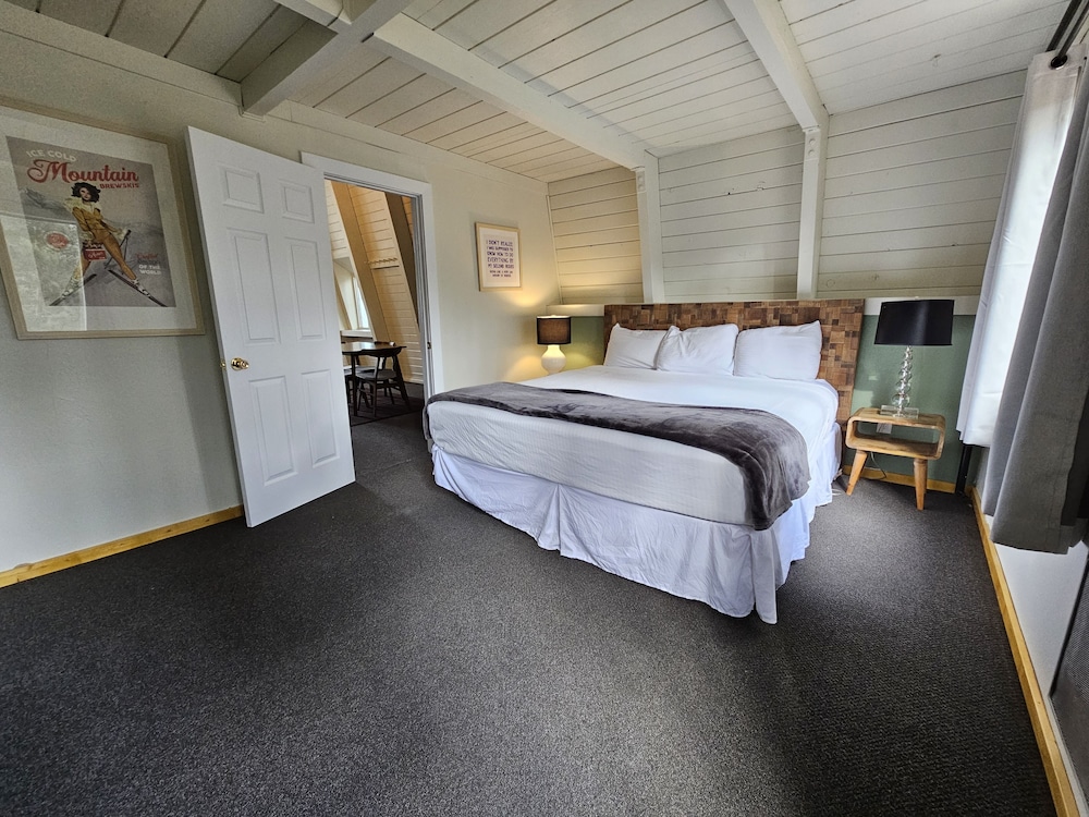Loft, Luxury, Suite, King and Queen Bed, Sofa