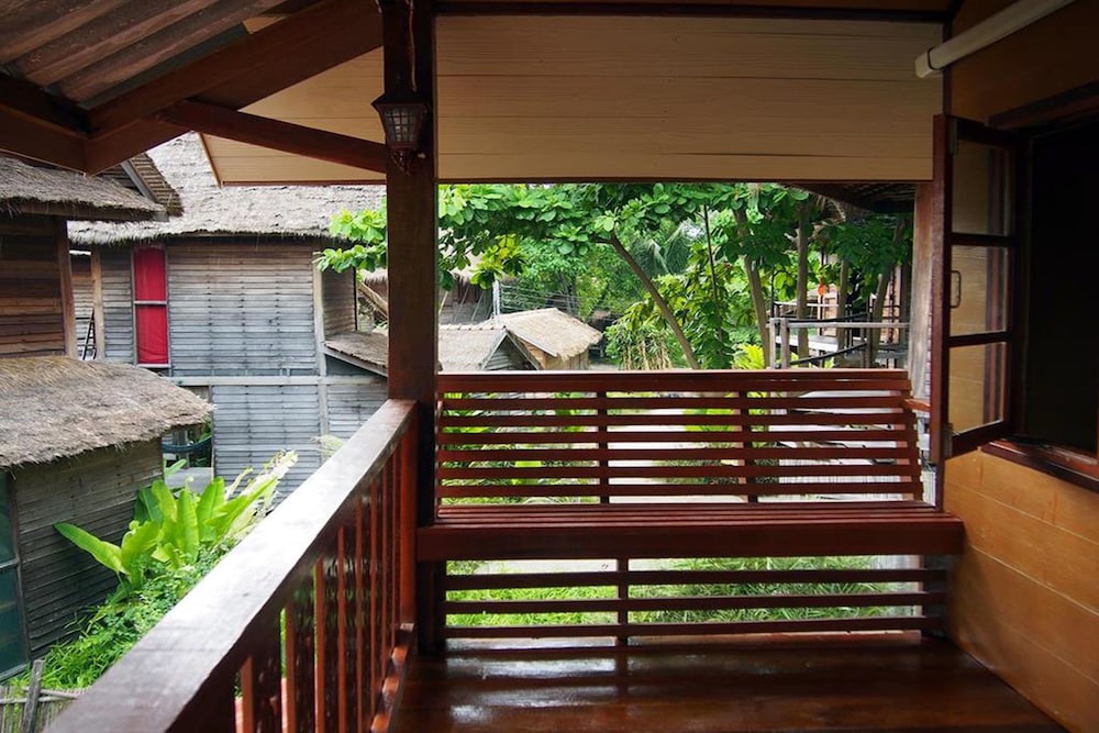 Coco Beach Bungalows 47/77